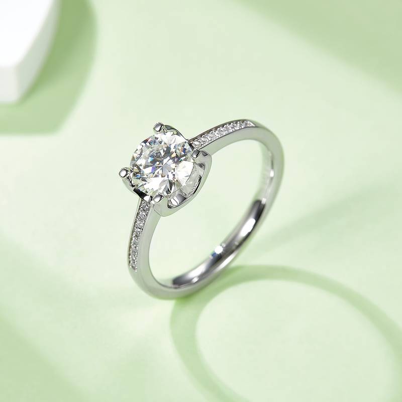 直臂微镶牛头S925银镀白金MoissaniteWomen's Ring1ctD级